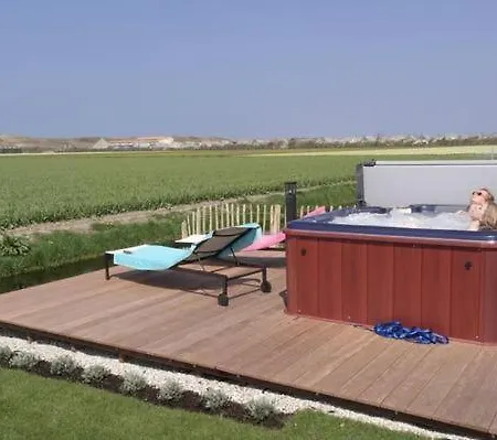 Ooghduyne Mit Privatem Whirlpool Holiday home *